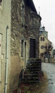 Damp-walls-photo 2